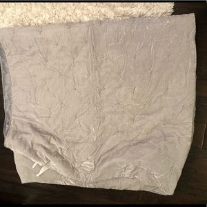 Opalhouse Gray Velvet Stitch Quilt